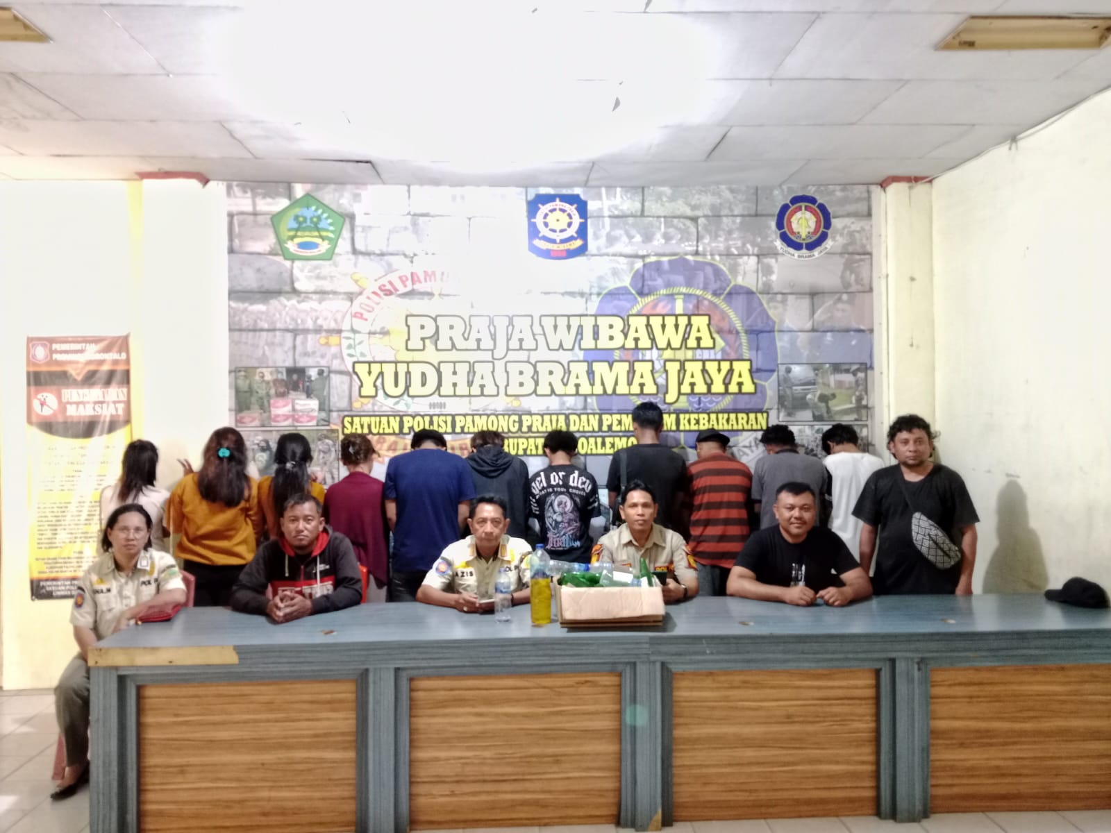 Satpol PP Gerebek Pesta Miras di Kos-Kosan Saat Bulan Puasa